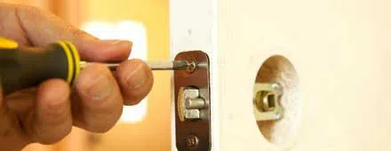 Affordable Locksmith Services Cincinnati, OH 513-726-2016 Affordable Locksmith Services Cincinnati, OH 513-726-2016 - 24-hour-lock-key-01